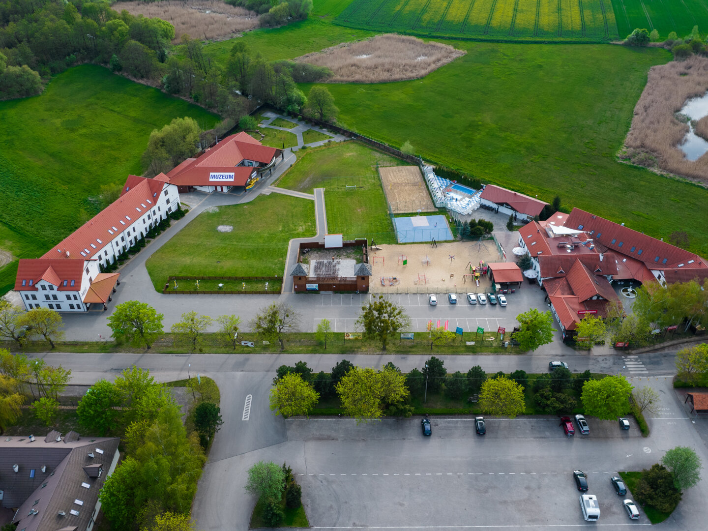 Przedsiębiorstwo Handlowo-Usługowe - Zdjęcie 54